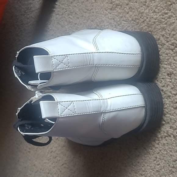 Universal Thread boots - Picture 2 of 7